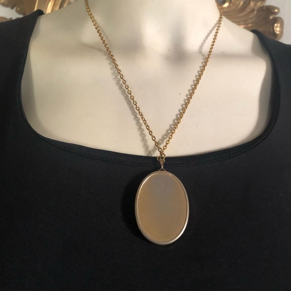 Vintage Petit Point Roses Pendant Necklace - Picture 3 of 4